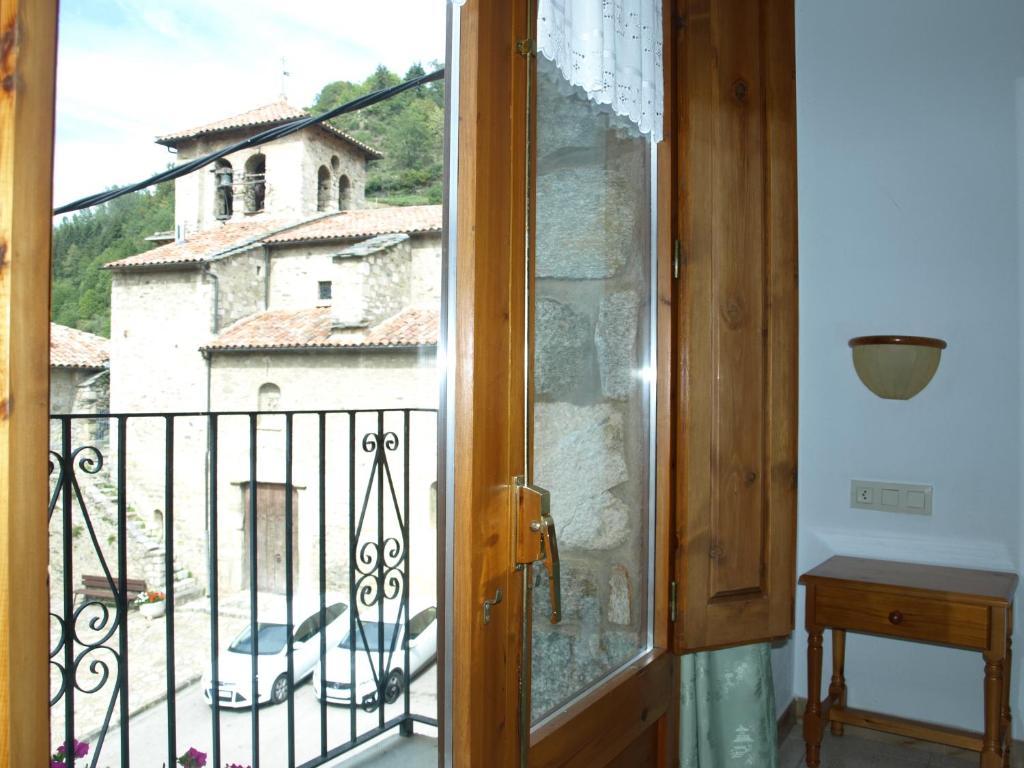 Hostal Cal Mestre فيلالونغا دي تير الغرفة الصورة