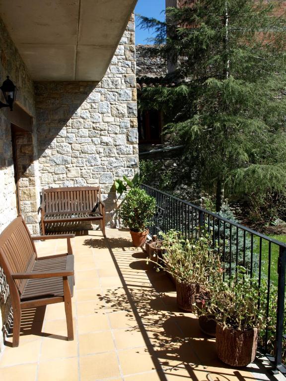 Hostal Cal Mestre فيلالونغا دي تير المظهر الخارجي الصورة